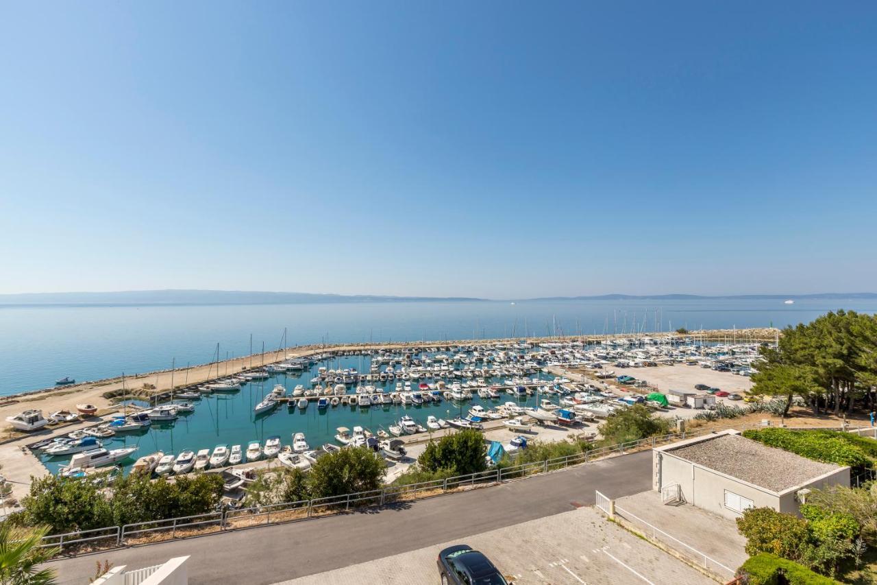 Seaside Penthouse With Hot Tub Sky Living Apartament *