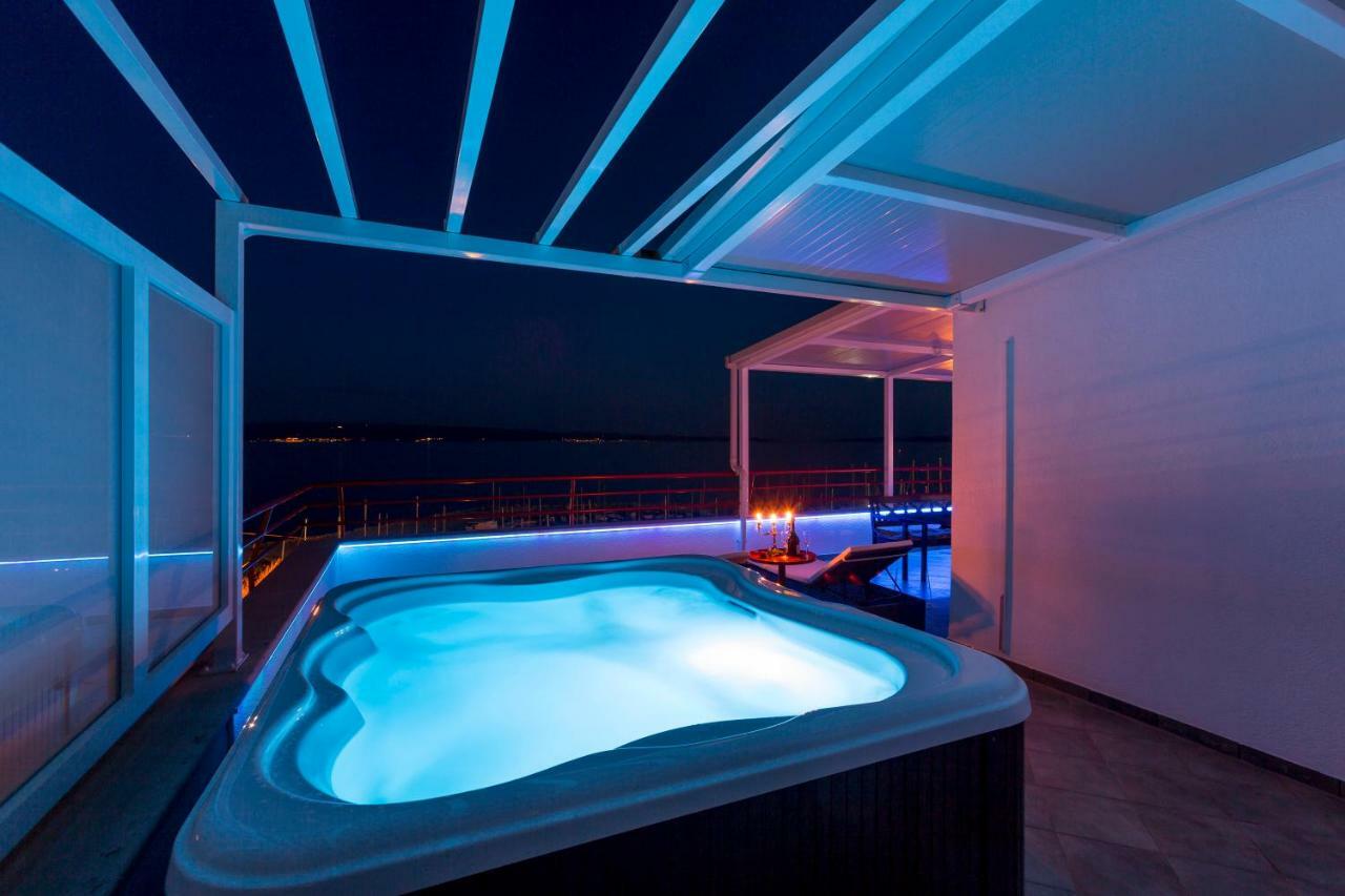 Apartament Seaside Penthouse With Hot Tub Sky Living