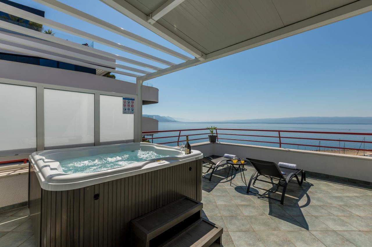 Seaside Penthouse With Hot Tub Sky Living * Split